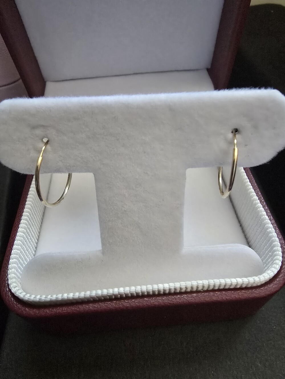 10k Gold Sleeper Earings